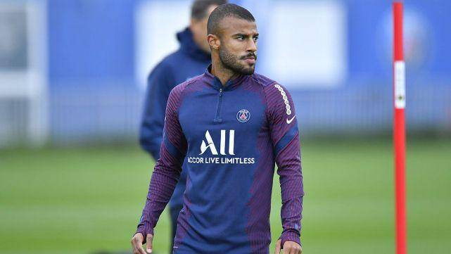 potret Rafinha bersama Paris Saint-Germain (fcbarcelonanoticias.com)