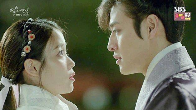 IU dan Kang Ha Neul di drama Moon Lovers: Scarlet Heart Ryeo (Dok. SBS)