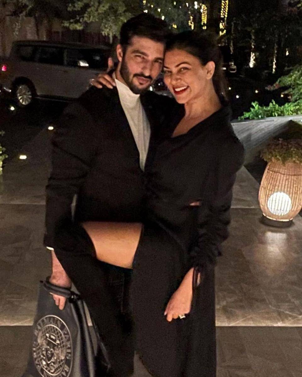 Sushmita Sen dan kekasih (instagram.com/sushmitasen47)