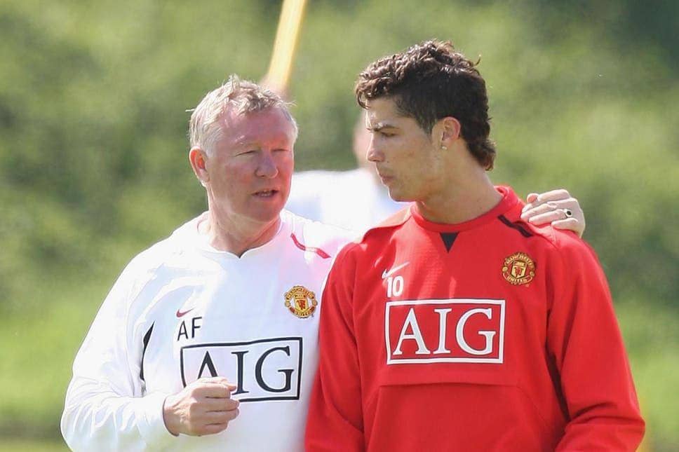 Potret Cristiano Ronaldo dan Sir Alex Ferguson di masa lampau (twitter.com/deadlinedaylive)