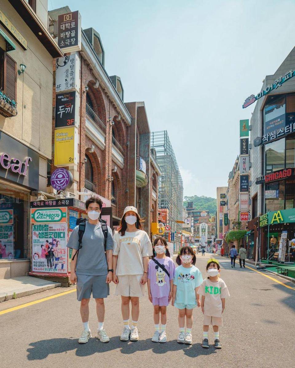 Kimbab Family (instagram.com/kimbabfamily.official)