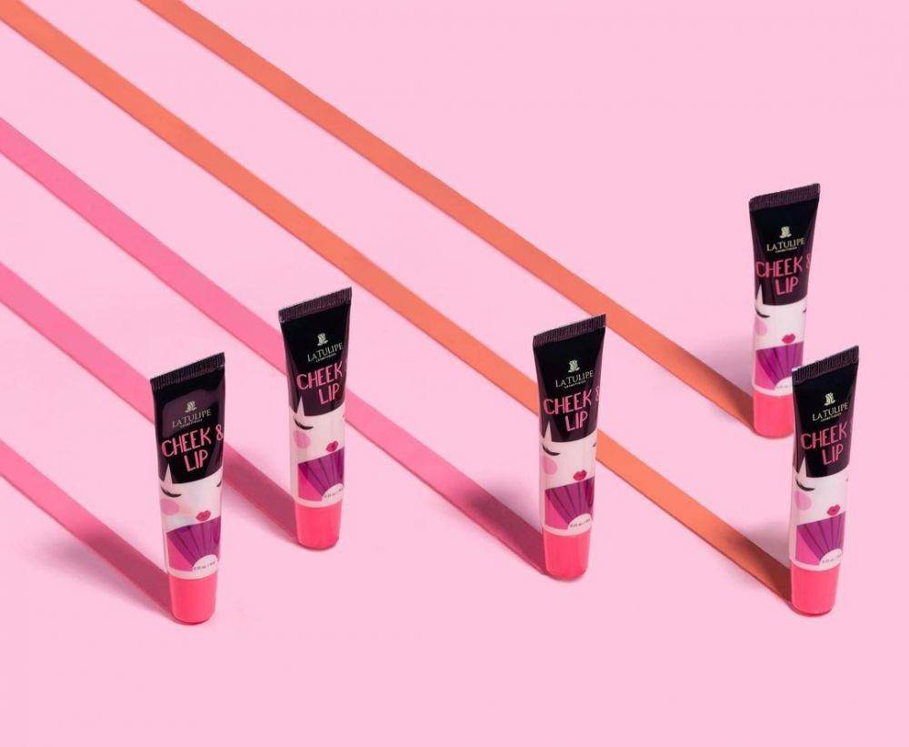 La Tulipe Cheek and Lips  (instagram.com/latulipecosmetiques_/)