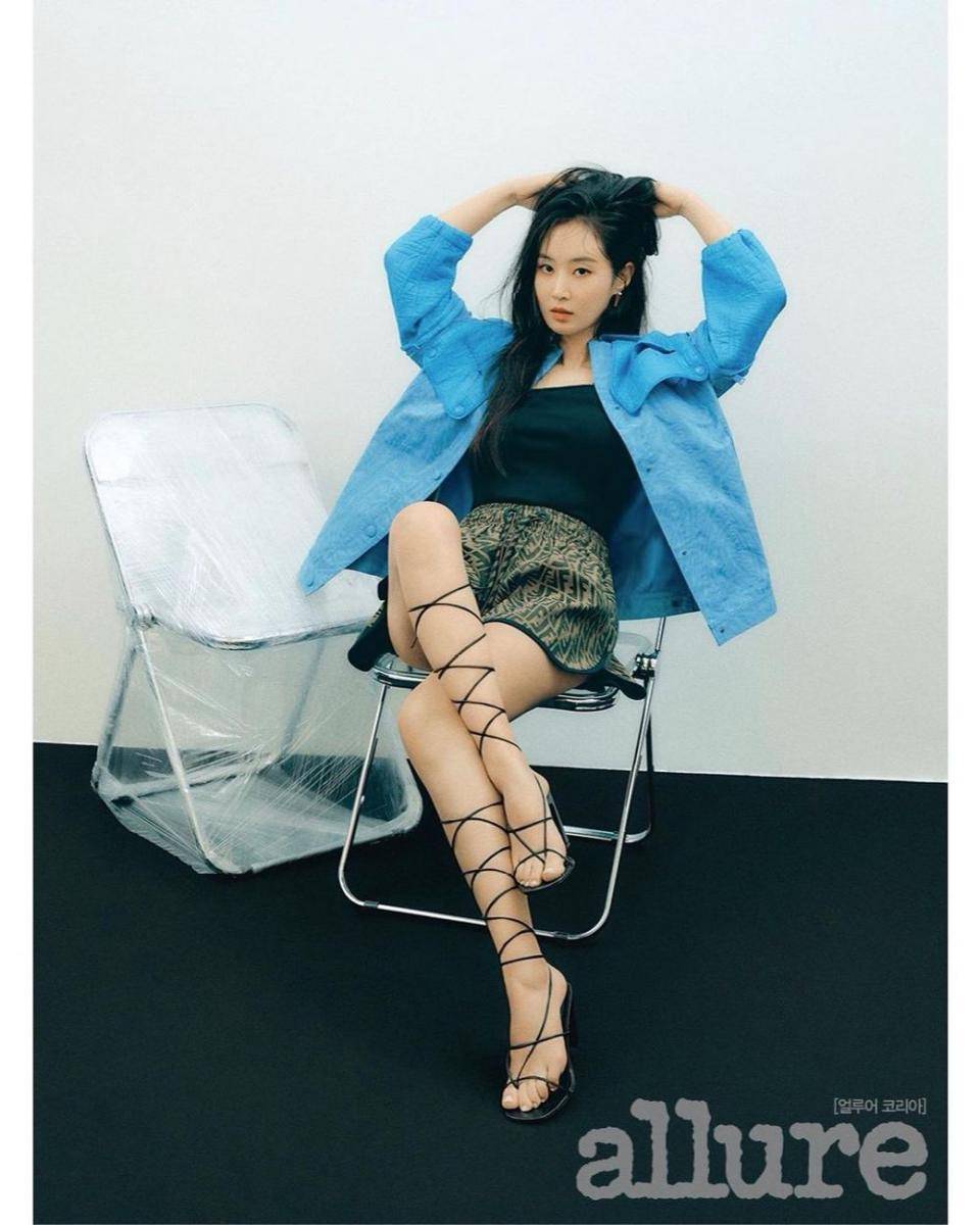 Outer ala Yuri SNSD (instagram.com/yulyulk)