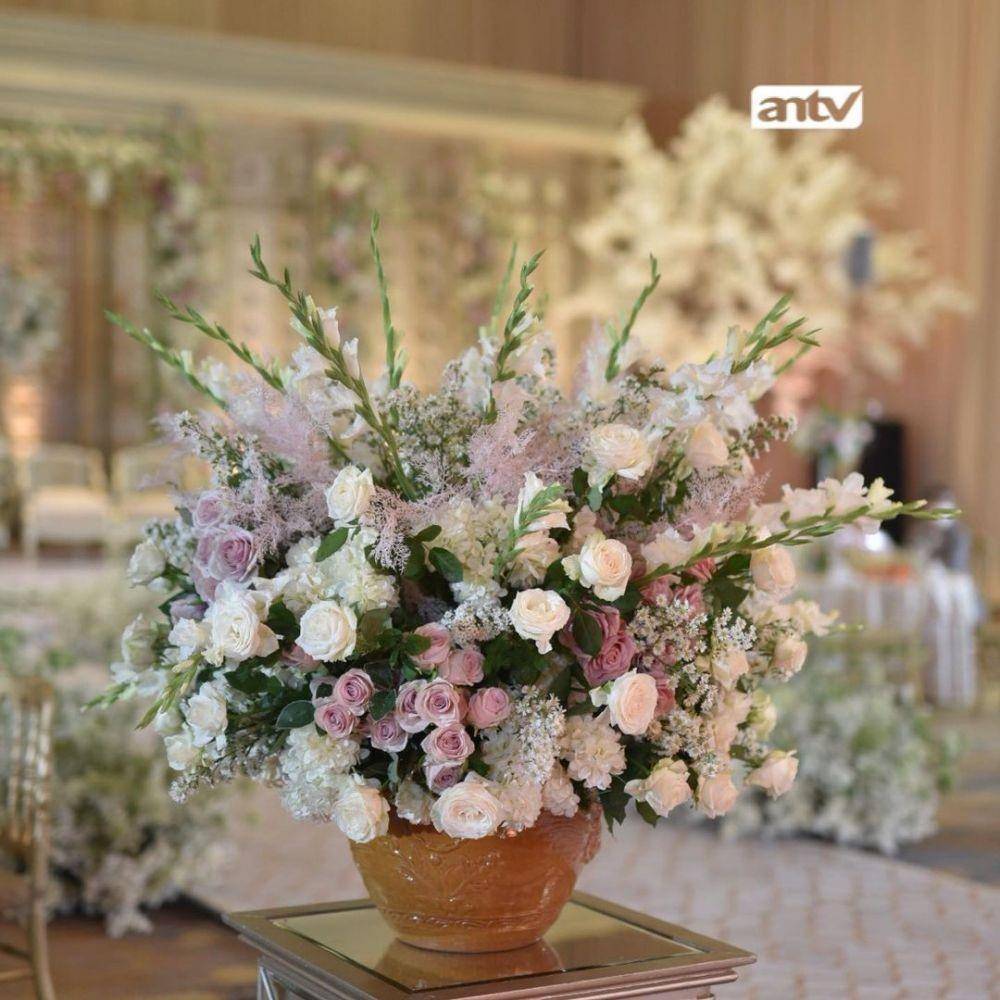 Pernak-pernik malam abadi cinta Lesti dan Billar (instagram.com/antv_official)