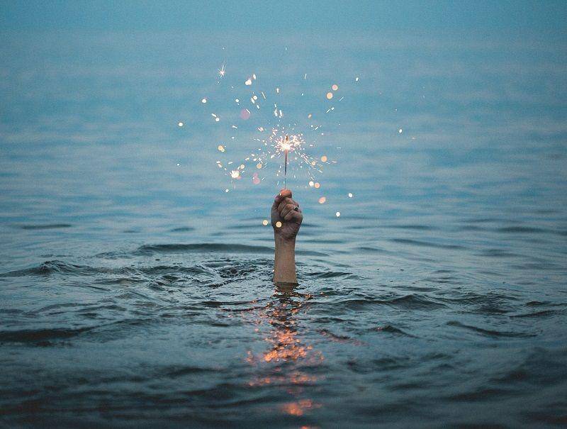 menerima kehidupan (unsplash.com/Kristopher Roller)