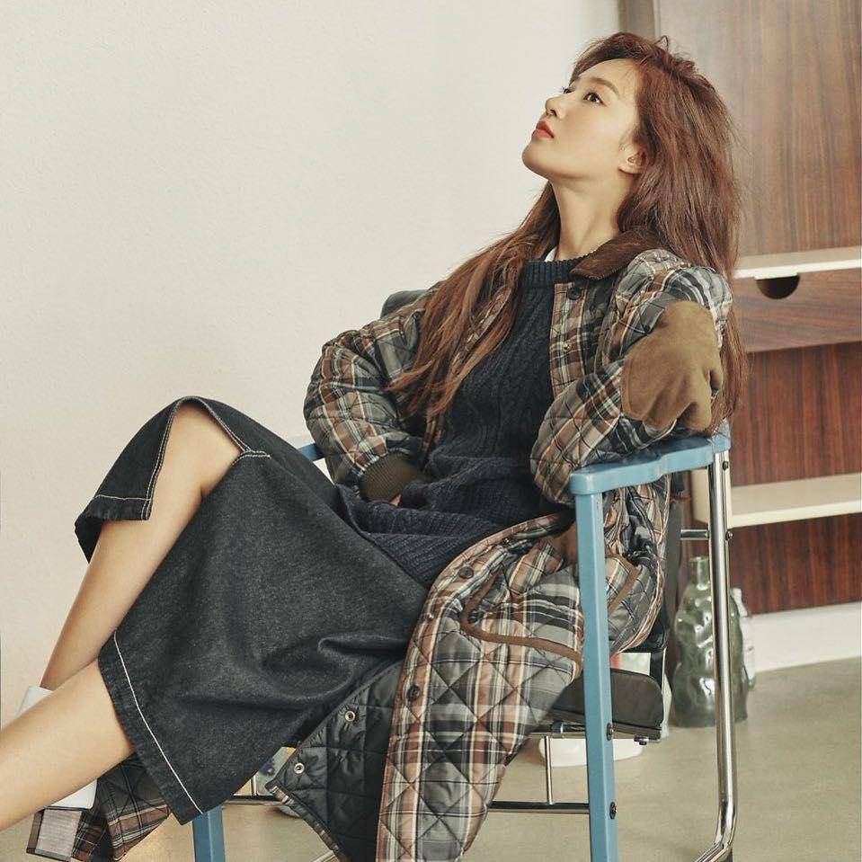 Outer ala Yuri SNSD (instagram.com/snsd_yuri)