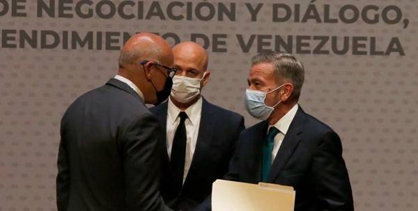 Pertemuan antara pemerintah Venezuela dan pihak oposisi Venezuela yang berlangsung di Meksiko pada hari Sabtu, 4 September 2021, waktu setempat. (Twitter.com/KMedefer)