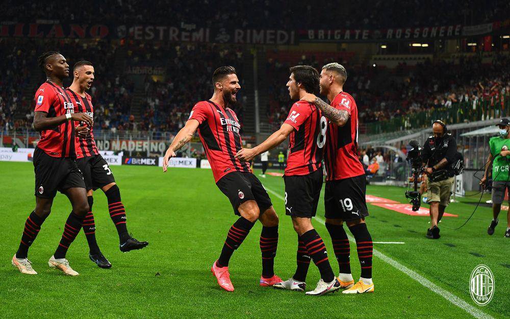 potret selebrasi gol AC Milan (twitter.com/acmilan)