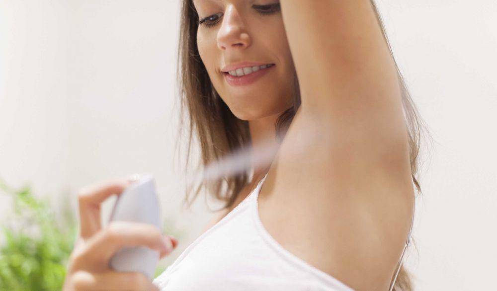 ilustrasi antiperspirant (freepik.com/gpointstudio)