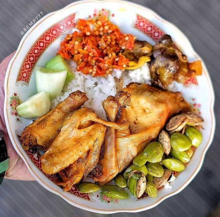 Ayam Goreng Pak Supar (instagram.com/bemp777)