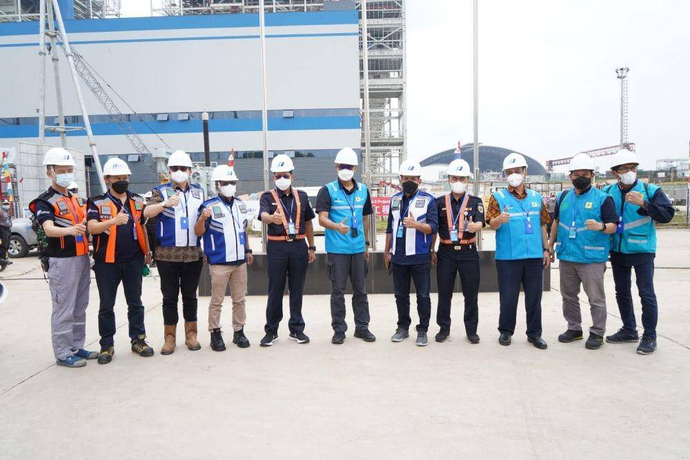 Jajaran direksi PLN, KAI dan PTBA mengunjungi tambang dan PLTU Sumatra Selatan 8 Tanjung Lalang, Muara Enim pada 3 hingga 4 September 2021. (Dok. PLN)