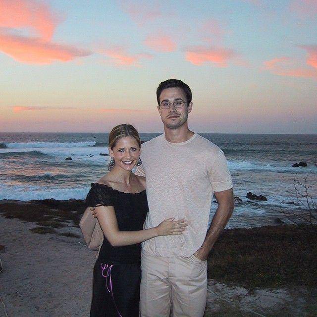 Sarah Michelle Gellar, Freddie Prinze Jr. (instagram.com/sarahmgellar)
