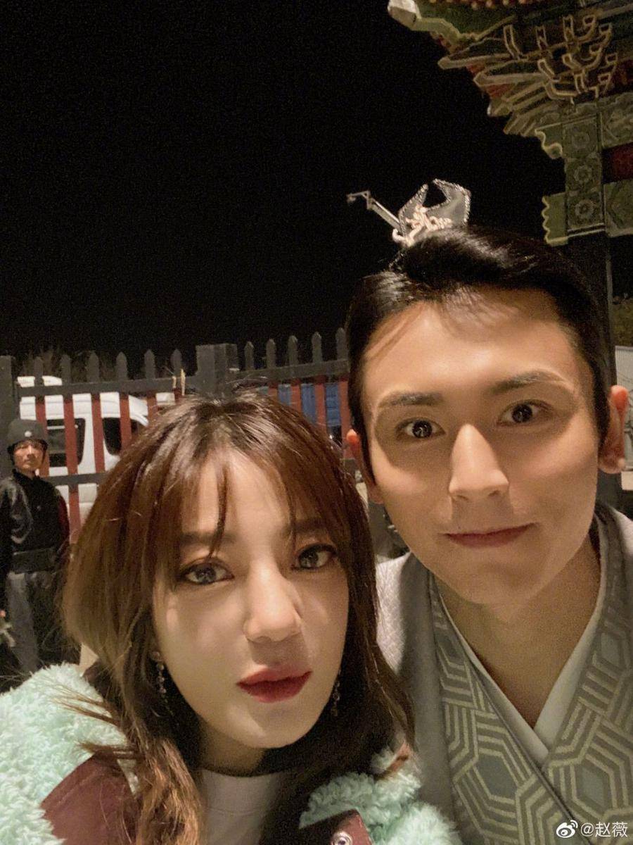 Vicki Zhao dan Zhang Zhehan (Weibo.com/Zhaowei)