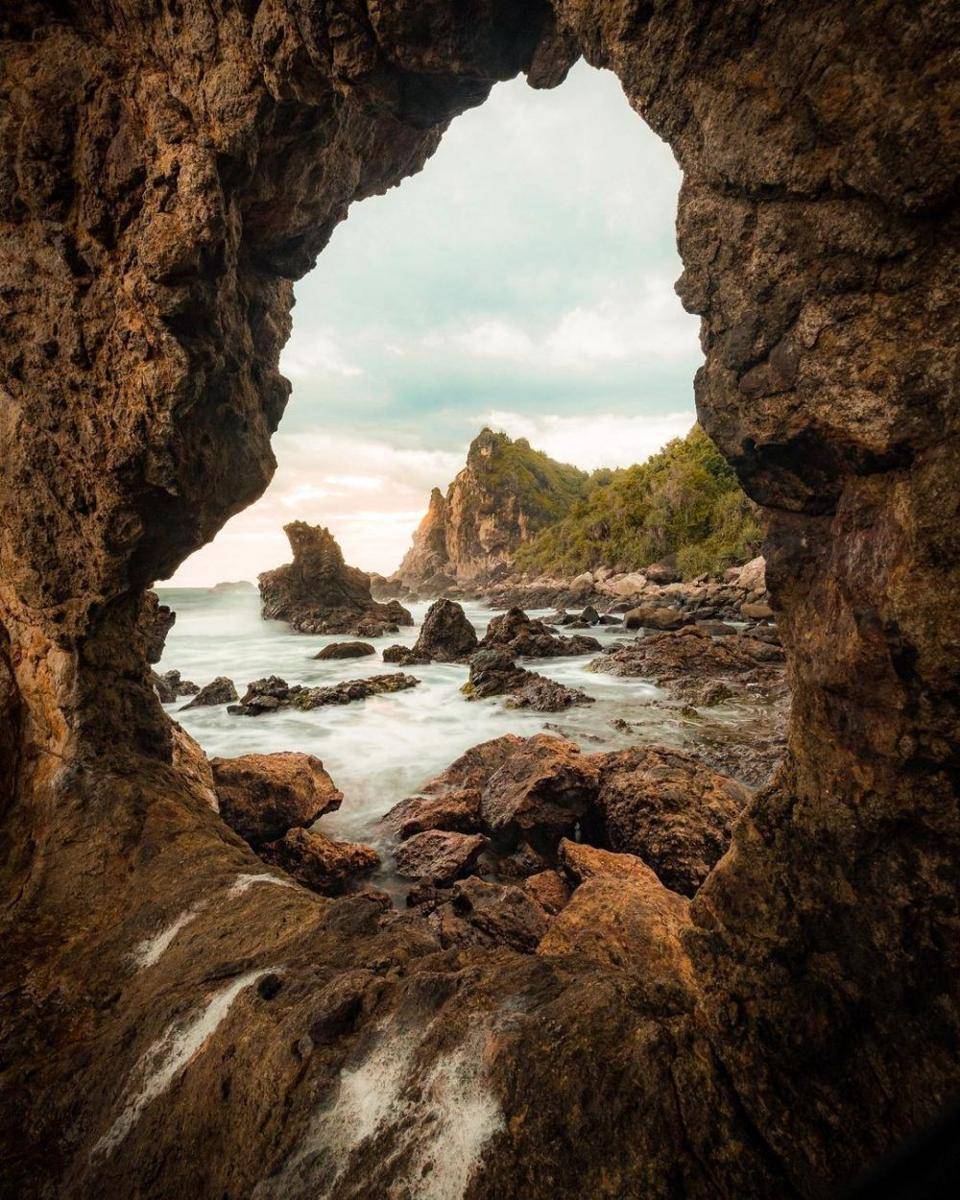 Pantai Watu Lumbung (instagram.com/wimardy)