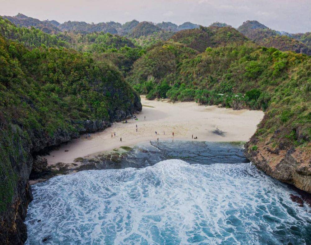 Pantai Greweng (instagram.com/muchmarco)
