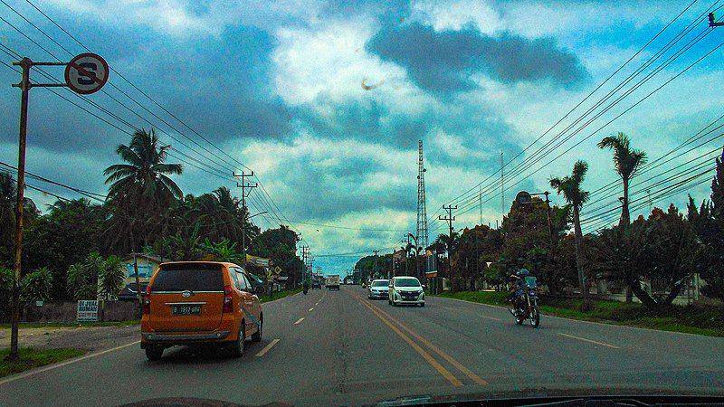 Jalan Lintas Sumatra di Ogan Ilir (commons.wikimedia.org)