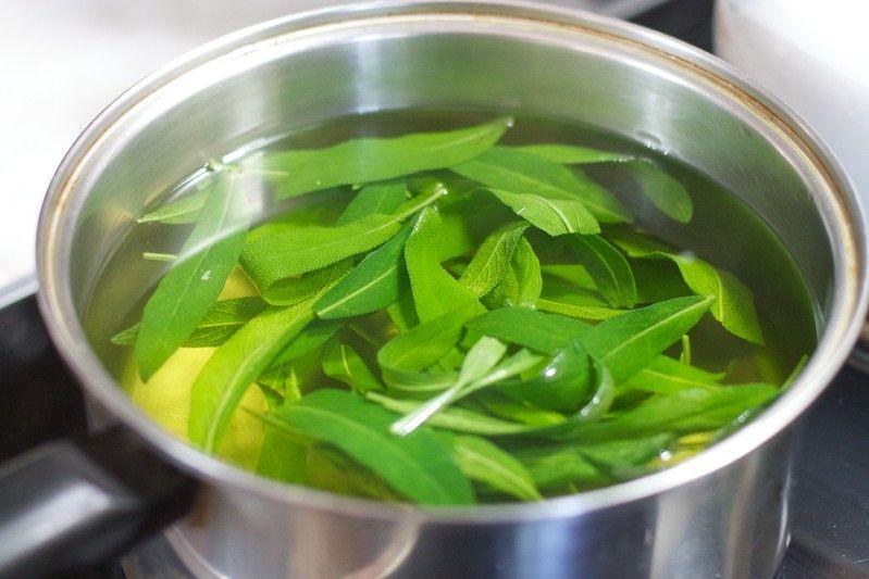 5 Manfaat Teh Daun Sage bagi Kesehatan, Jarang Diketahui!