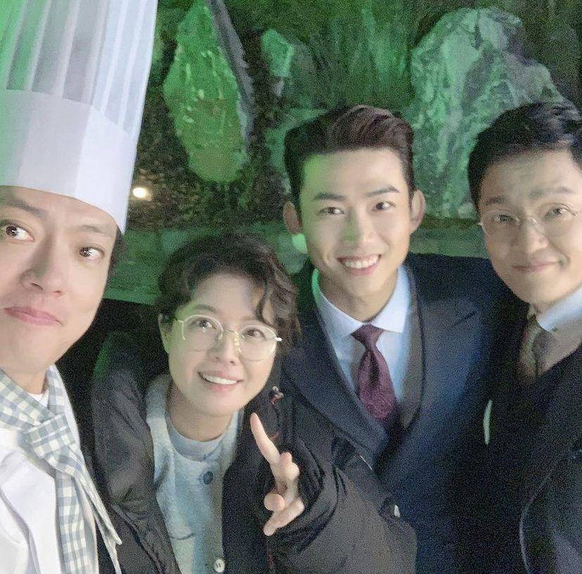 Jo Han Chul (instagram.com/1season73/)