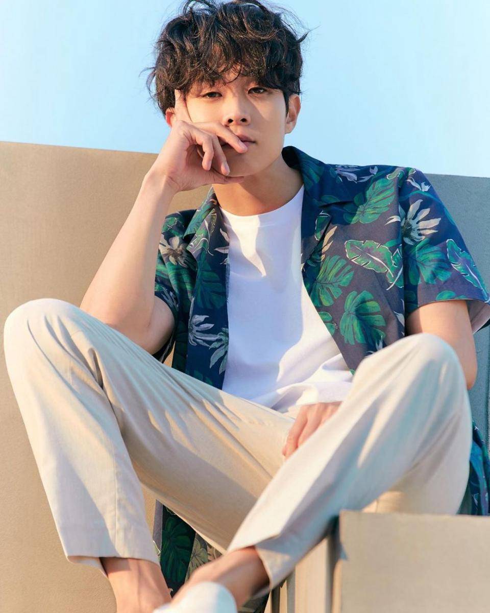 ootd Choi Woo Shik (instagram.com/dntlrdl)
