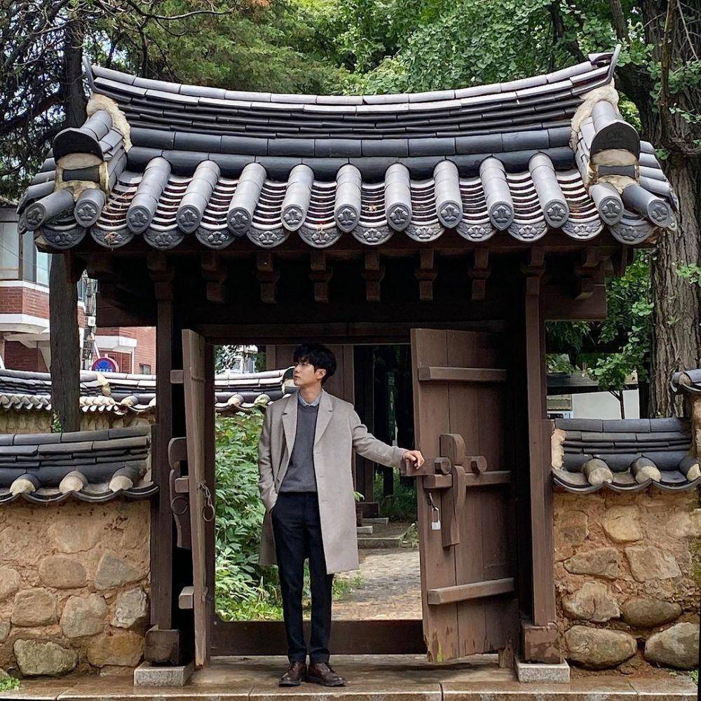 ootd Choi Woo Shik (instagram.com/management_soop)