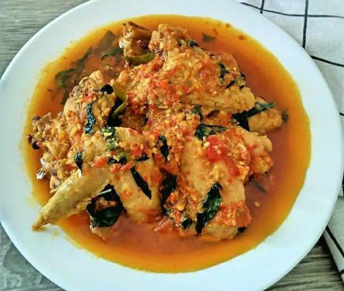 Resep Ayam Woku Kemangi Khas Manado yang Bikin Nagih