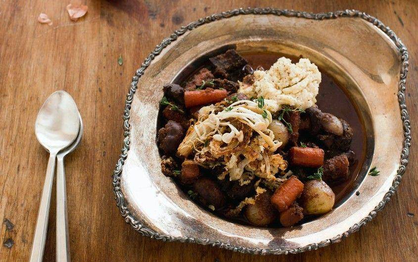 ilustrasi mushroom bourguignon (pexels.com/Joseph Paget)
