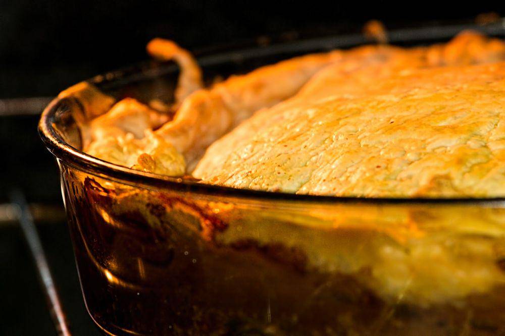 ilustrasi beef bourguignon pie (pixabay.com/Steve Buissinne)