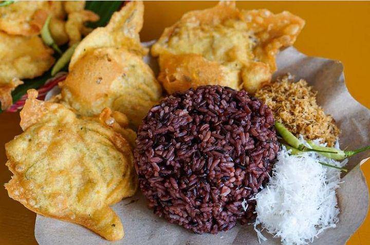 potret hidangan nasi karak khas Gresik (Instagram.com/nasikarakbusum)