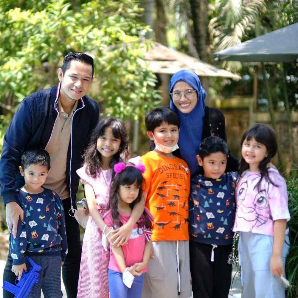 keluarga Dude Harlino dan pemain sinetron Cinta Amara (instagram.com/dude2harlino)