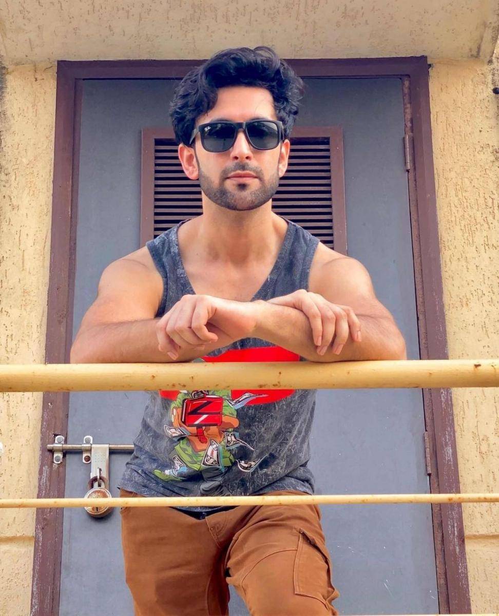 Nandish Sandhu (Instagram.com/nandishsandhu/)
