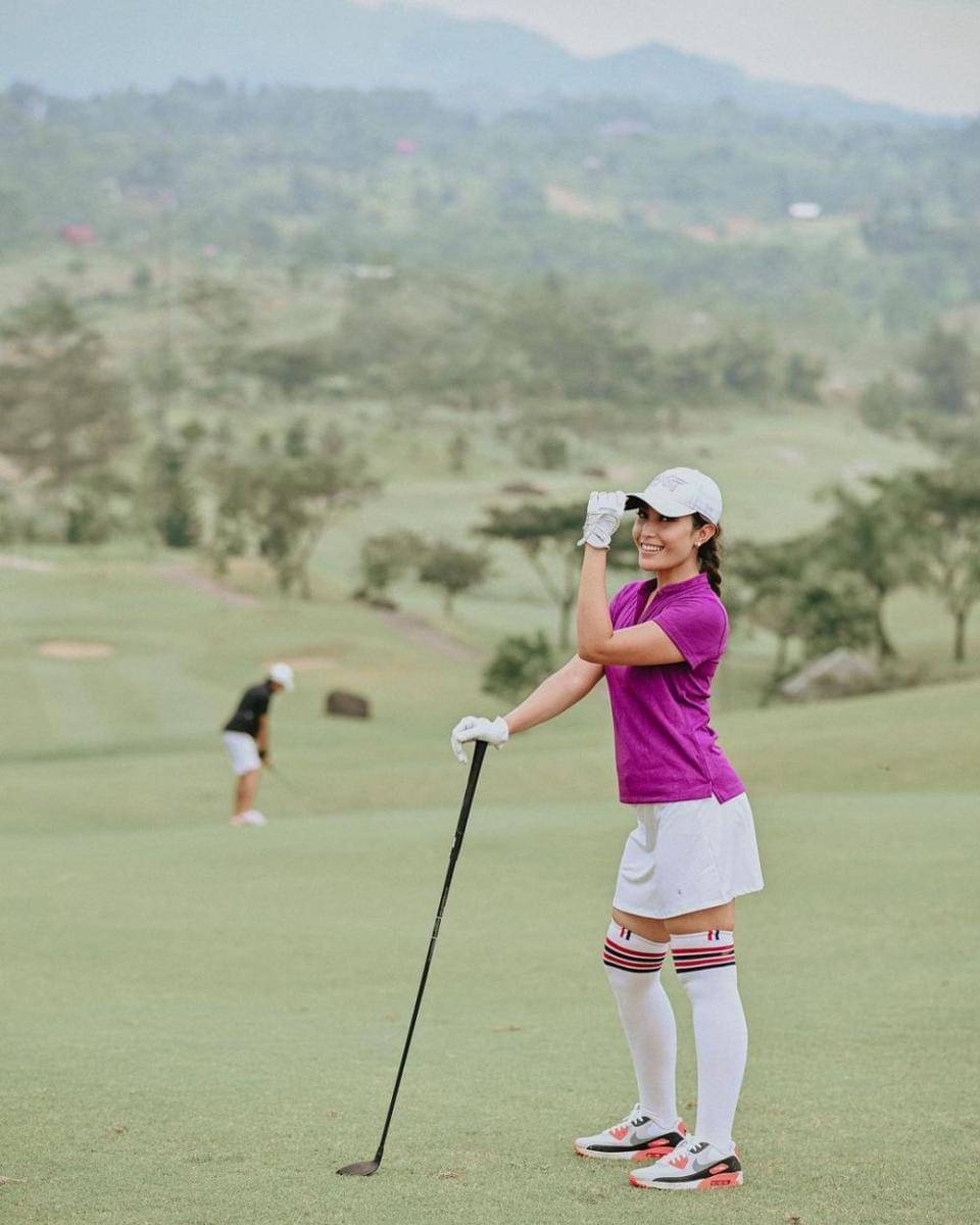 Ayu Dewi (instagram.com/mrsayudewi/)