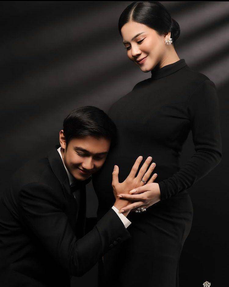 7 bulanan Felicya Angelista (instagram.com/hitocaesar)