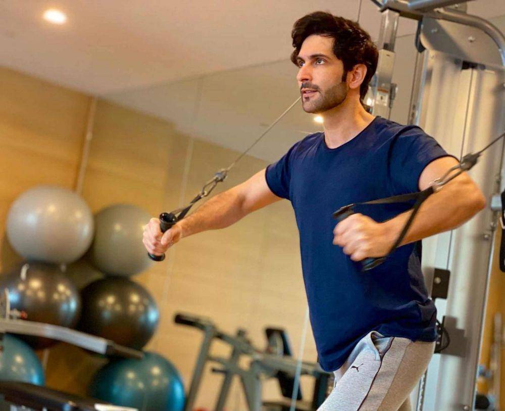 Nandish Sandhu (Instagram.com/nandishsandhu/)