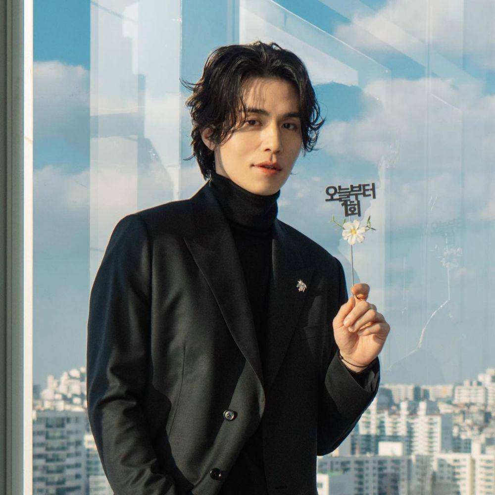 Lee Dong Wook (instagram.com/leedongwook_official)