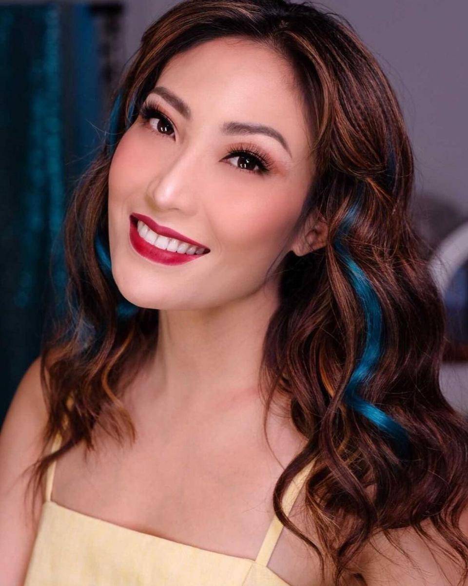 Ayu Dewi (instagram.com/mrsayudewi)
