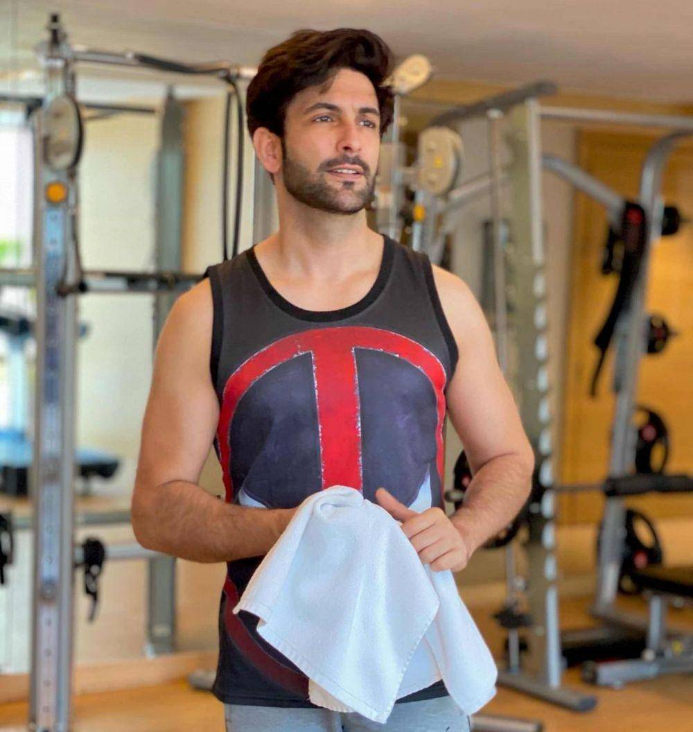 Nandish Sandhu (Instagram.com/nandishsandhu/)