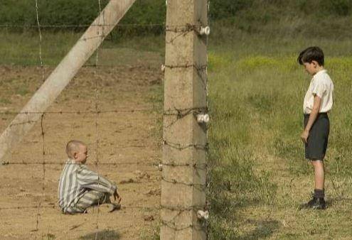 foto Asa Butterfield dan Jack Scalon di The Boy in the Striped Pajamas (dok. IMDb)