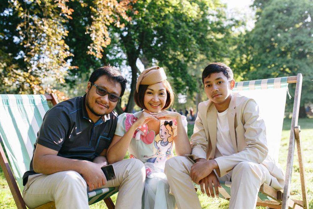 Arie Nugroho dan keluarga (instagram.com/windyario)