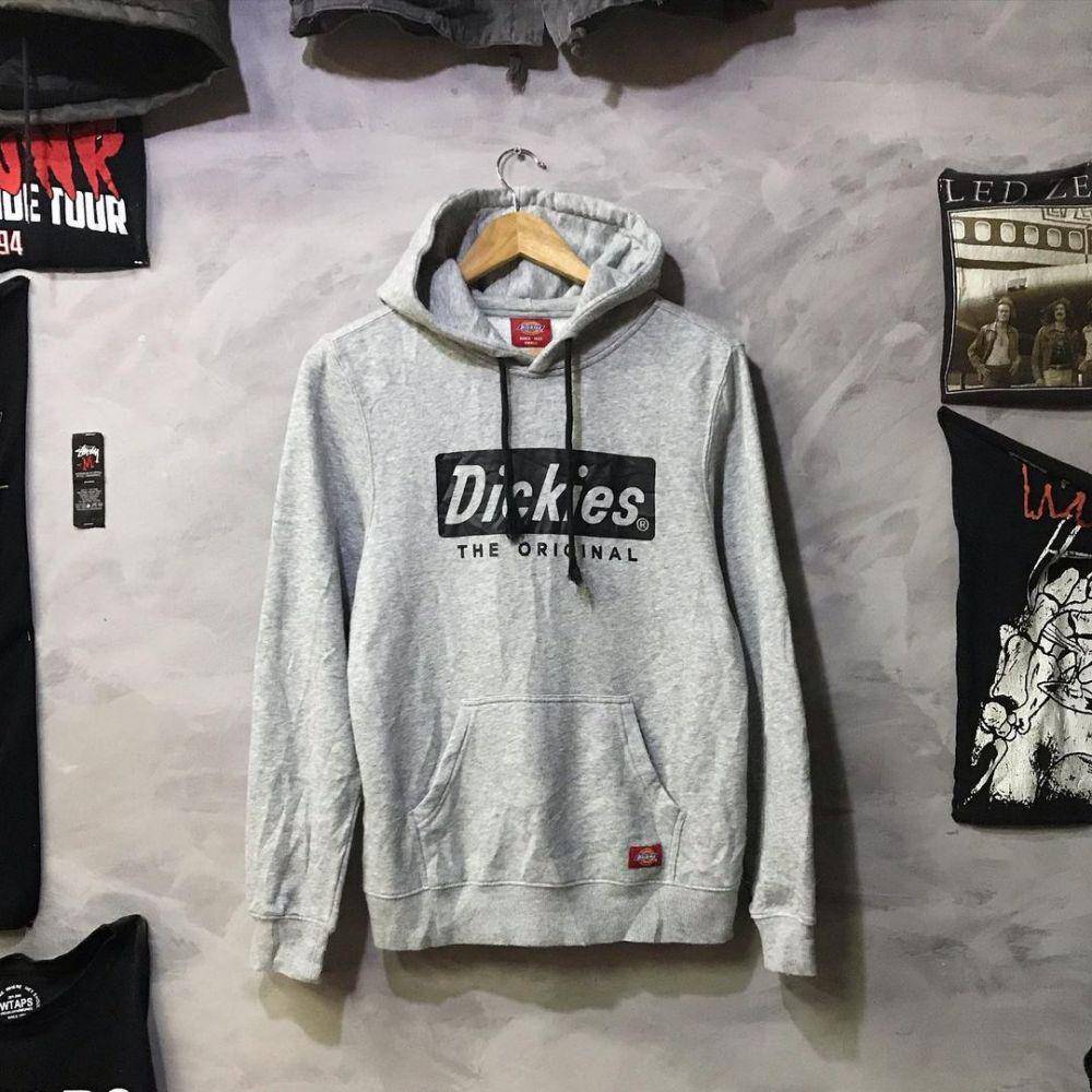 Rekomendasi thrift shop yang jual barang cowok (Instagram.com/trash_project)