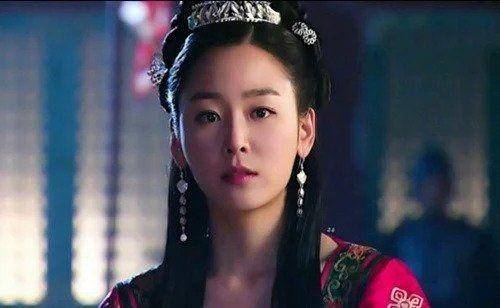 Seo Hyun Jin dalam drama The Daughter of the Emperor (dok. MBC)