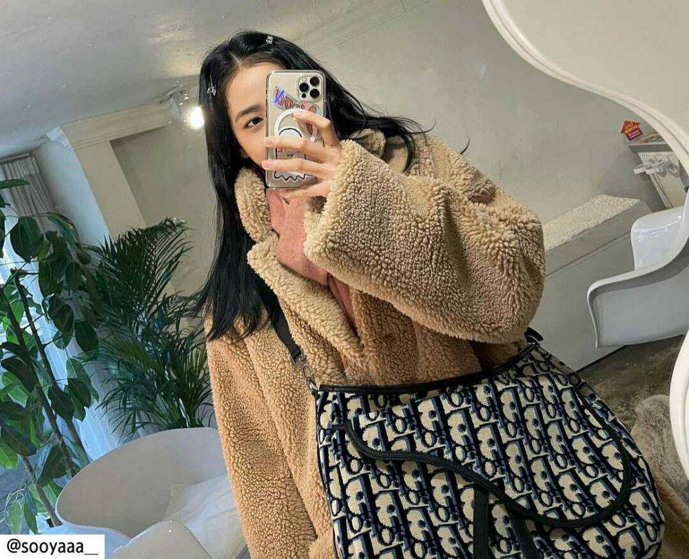 Jisoo BLACKPINK (Instagram.com/sooyaaa__)