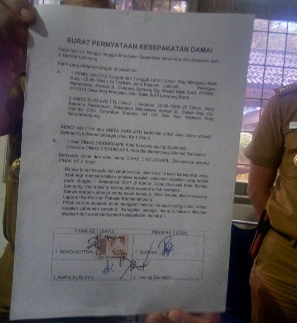 Surat permintaan maaf tertulis ditandatangani oleh kedua belah pihak (IDN Times/Istimewa)