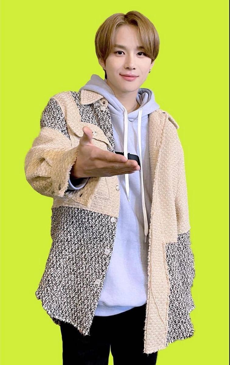 Outer Jungwoo NCT (instagram.com/jungwoo.zw)