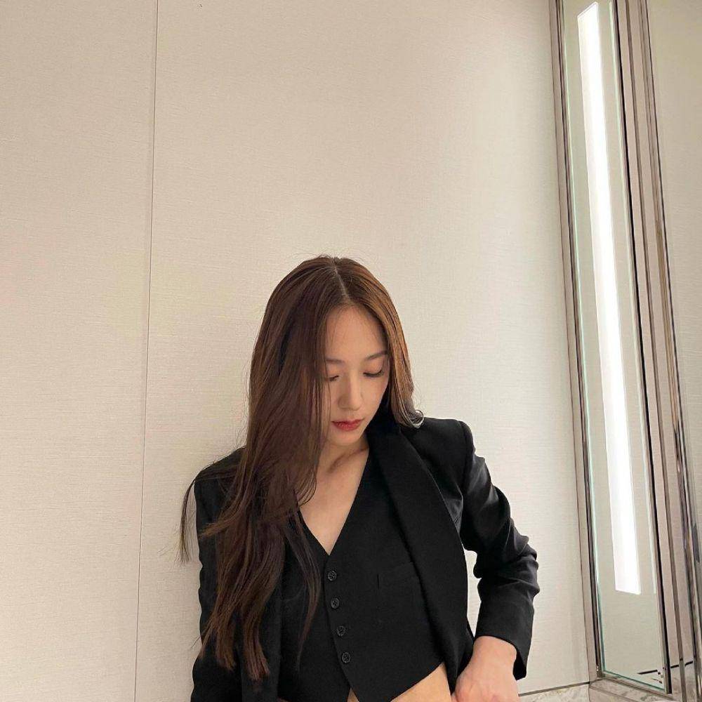 potret Krystal (instagram.com/vousmevoyez)