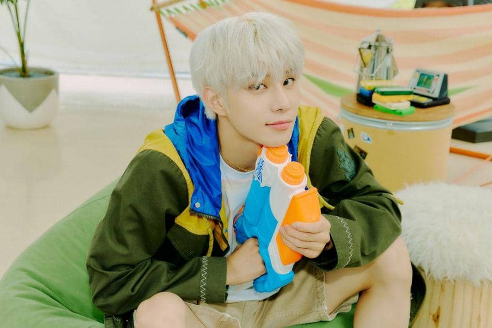 Outer Jungwoo NCT (instagram.com/kimjungwoo_nct)