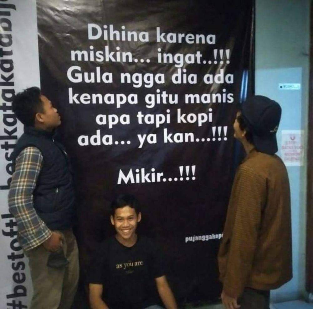 random di tempat umum (instagram.com/kebebasanrakyat)