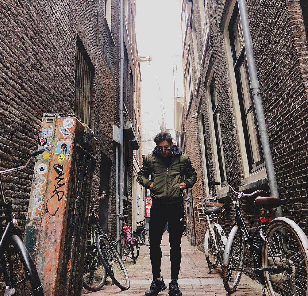 Christian Yu (instagram.com/dprian)