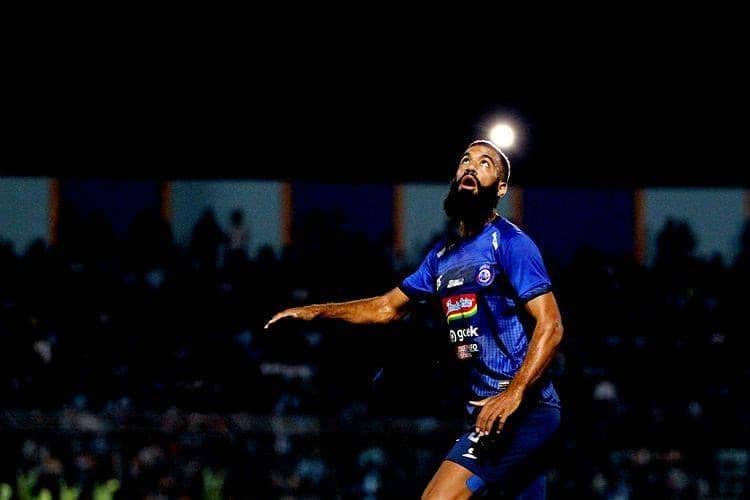 Sylvano Comvalius (instagram.com/kabarema1987)