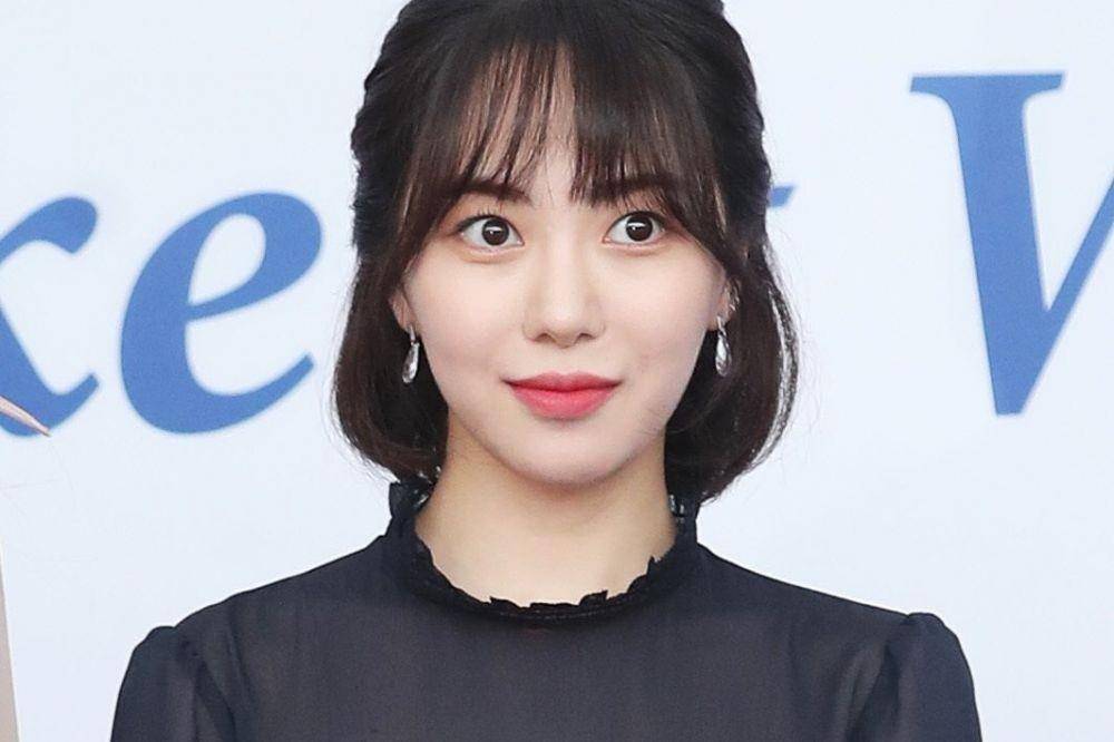 Kwon Mina (twitter.com/tingyun0508)