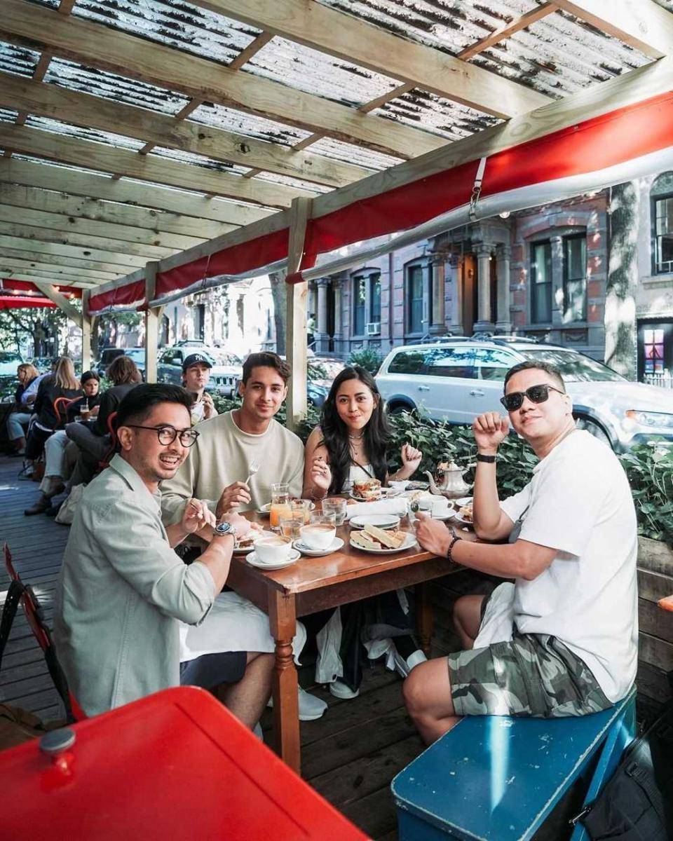 Rachel, Salim & Sahabat (instagram.com/buburayamracer)
